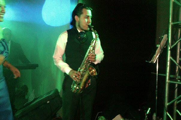 Sax durante la cena