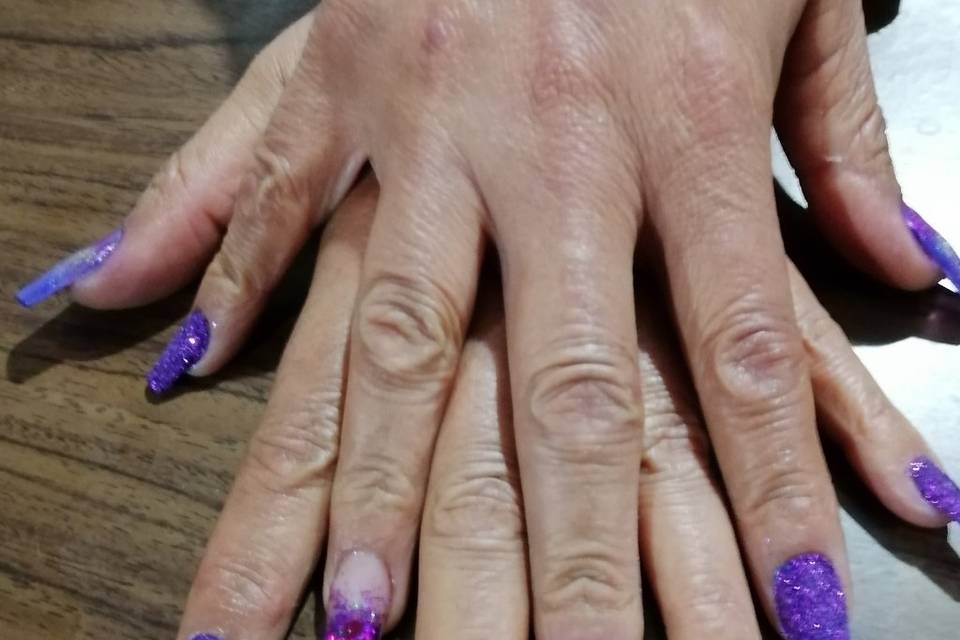 Uñas mamá de mitzi