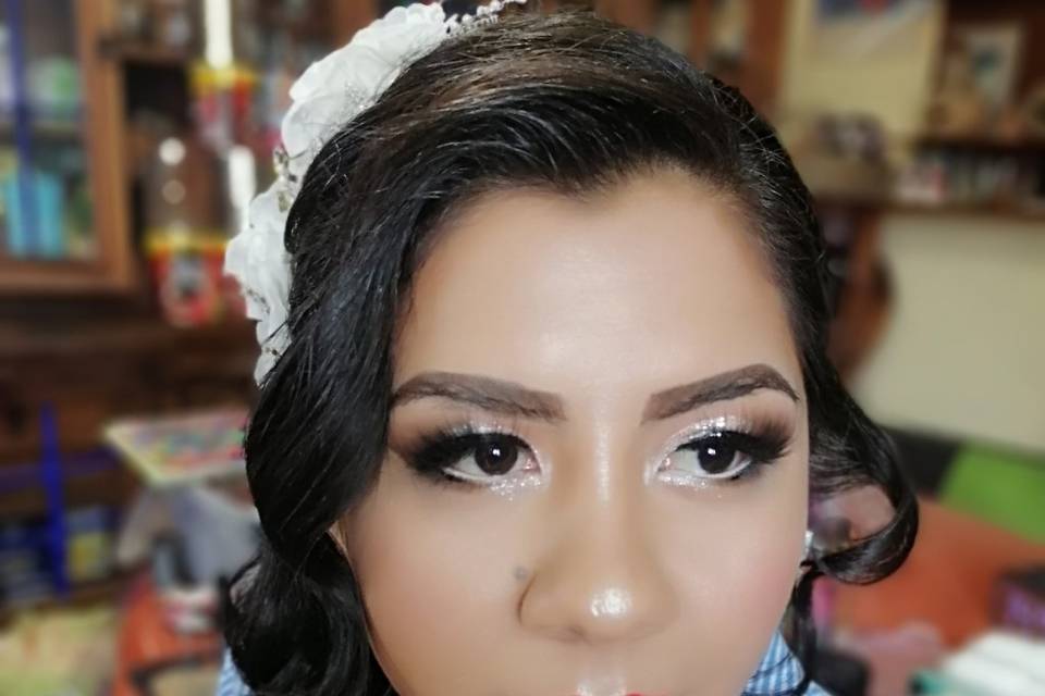 Cristal maquillaje boda