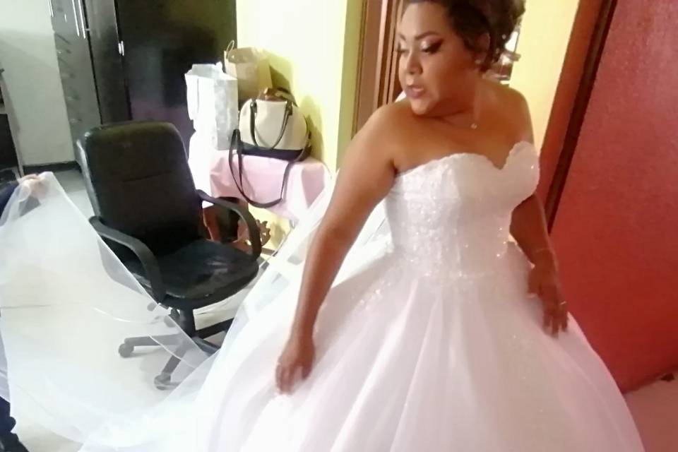 Vestida de novia