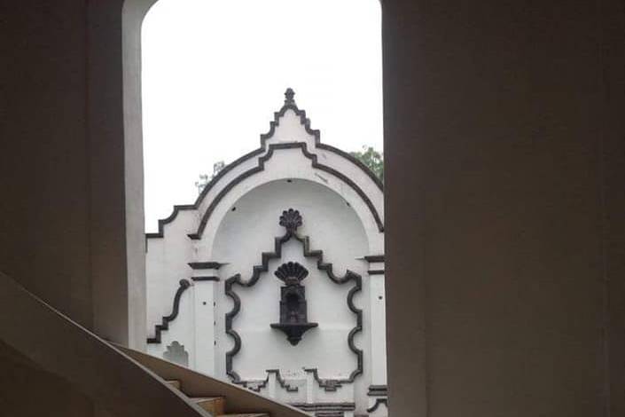 Escalera acceso