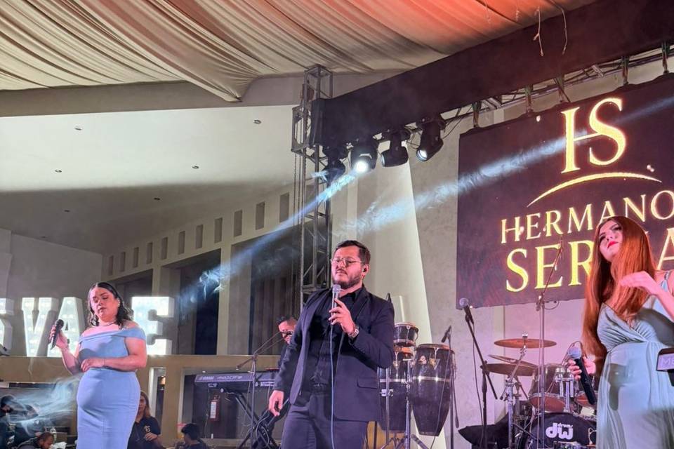 Hermanos Serna