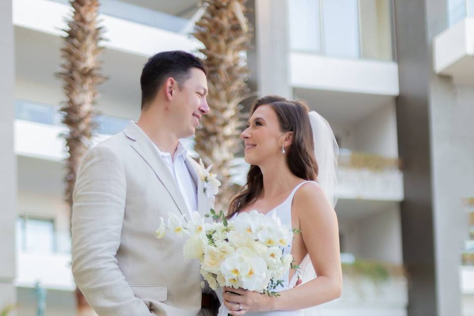 Pareja en hotel de lujo