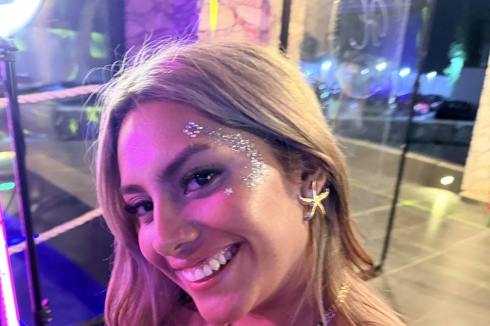 Glitter bar