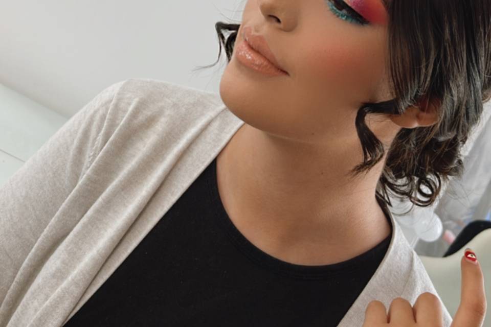 Elizabeth Hernández Makeup Artist