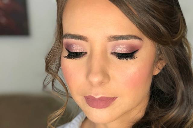 Maquillaje en Tonos Rosa