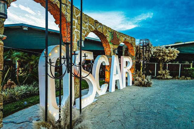 Letras y decorados