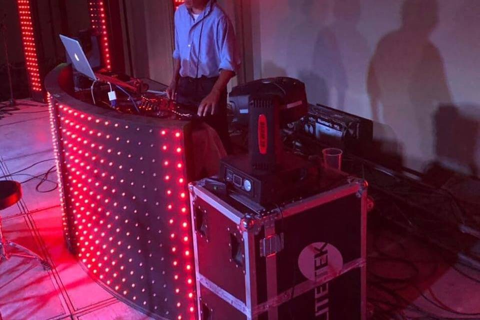 DJ Carlos Quintana