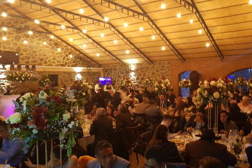 Boda salón mediano