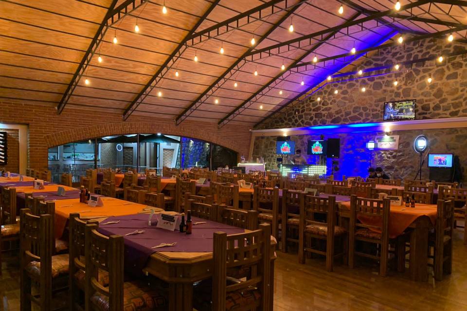 Salón mediano