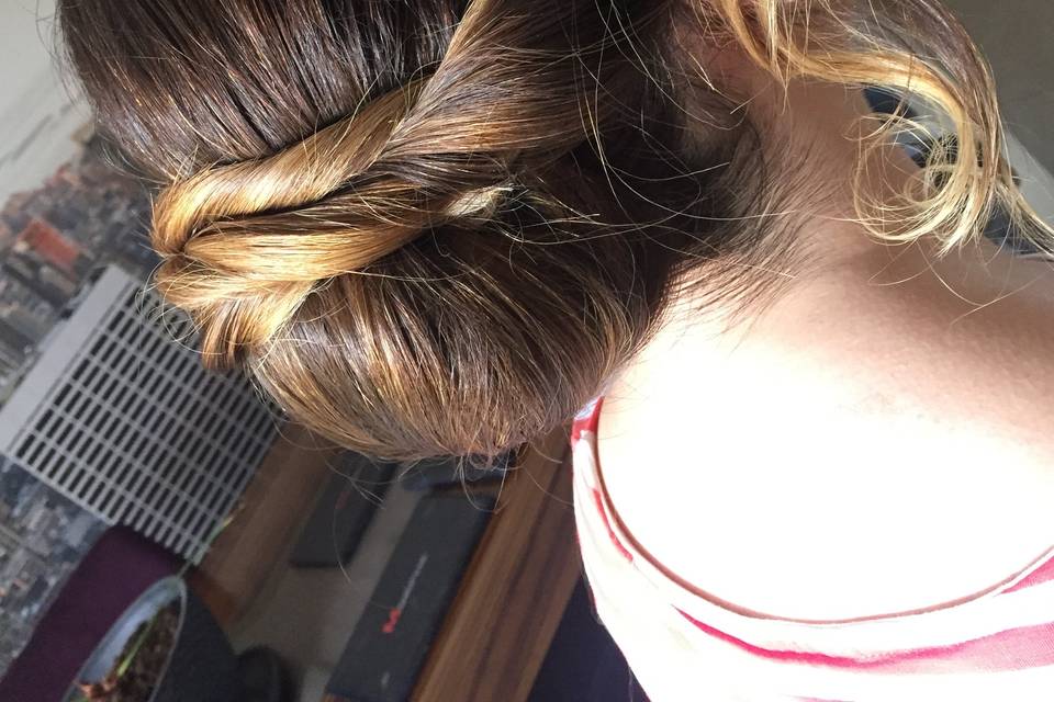 Alejandra Corona Makeup