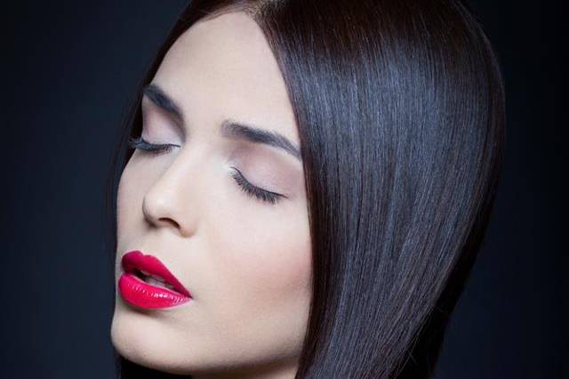 Makeup & Hair.- Adriana M.