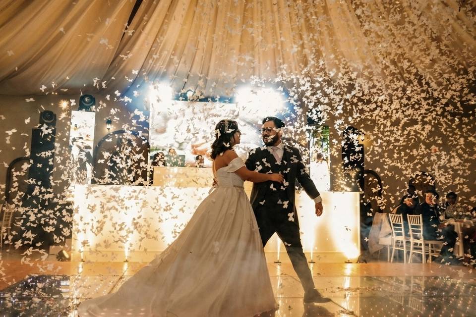 Amor que brilla en la pista