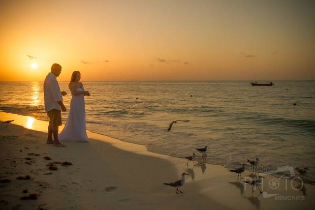 Amanecer en  Playa del Carmen