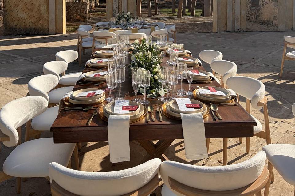 Mobiliario y Banquete