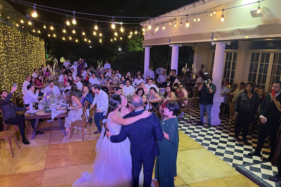 Baile de novia y papá