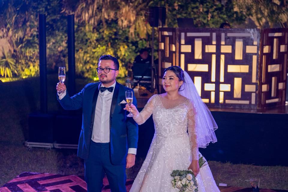 Brindis de novios