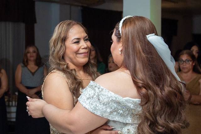 Baile con mamá