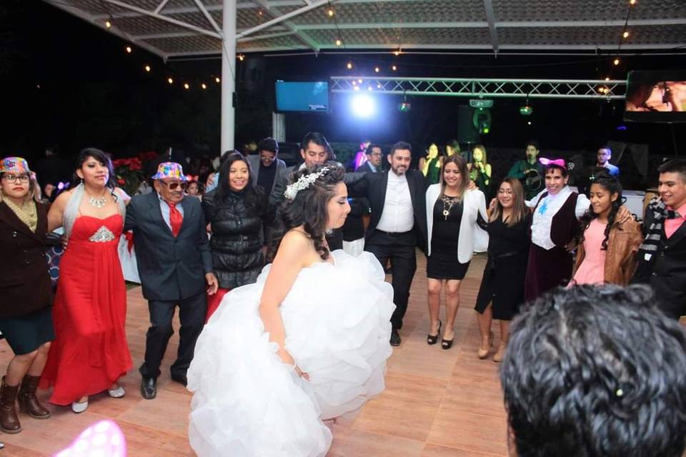 Amplia pista de baile