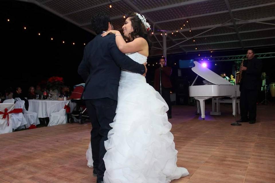 Amplia pista de baile
