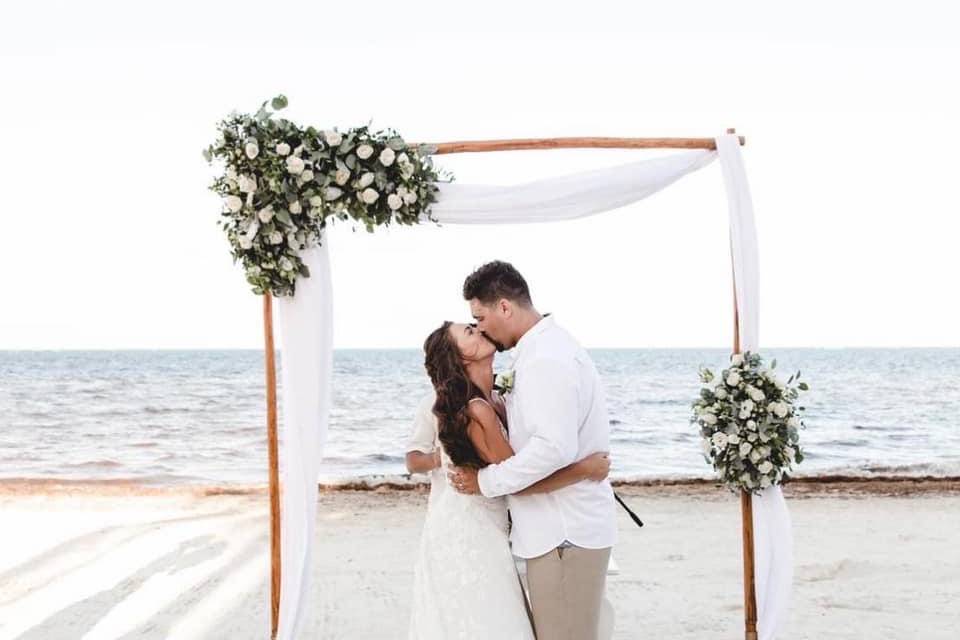 Mayra Calderón Destination Wedding