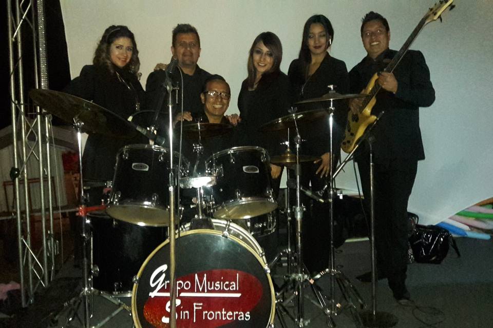 Grupo Musical Sin Fronteras