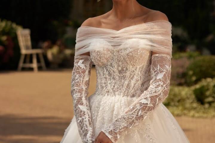 Vestido de novia con mangas de encaje
