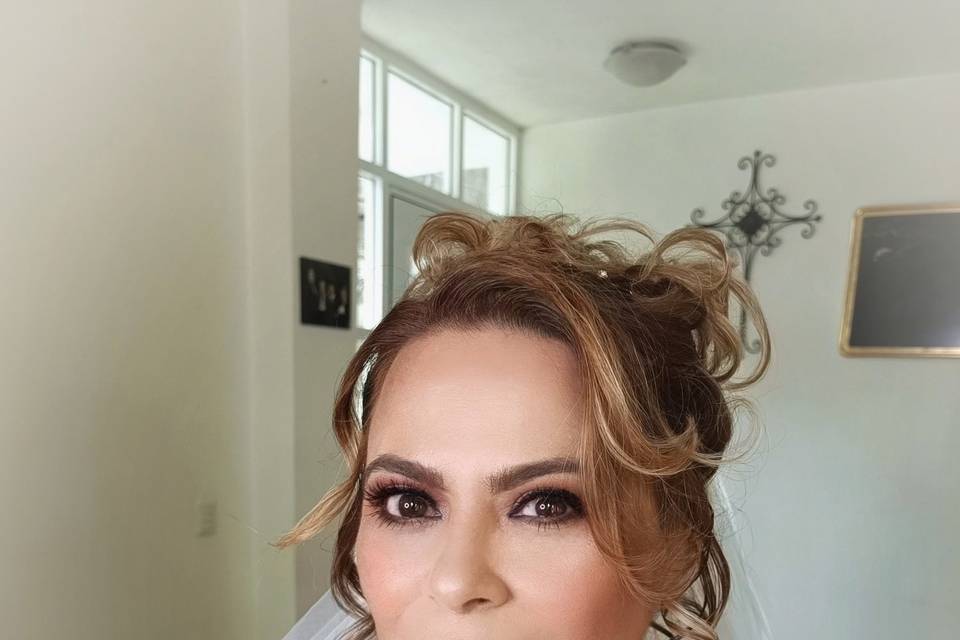 Lili Rubio Makeup
