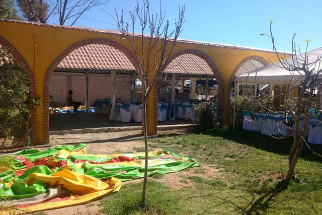 Jardín de Fiestas El Retoño