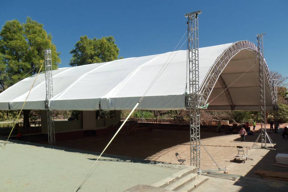 Carpa de gran formato