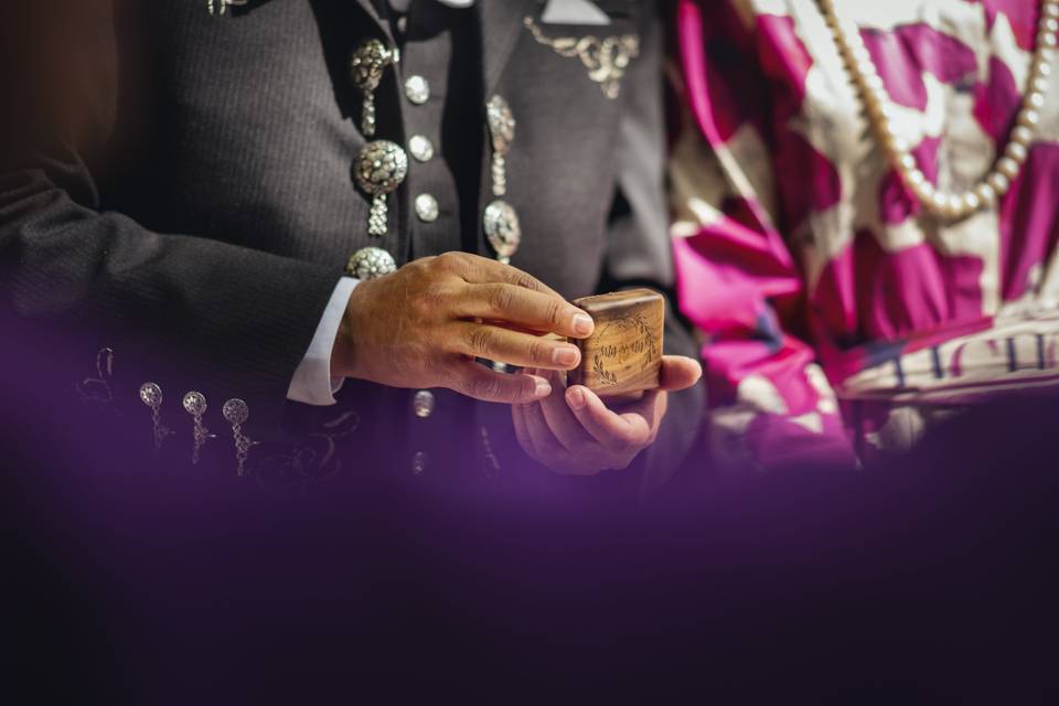 Contiene amor no joyas