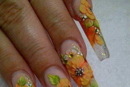 Zayara Nailz - Consulta disponibilidad y precios