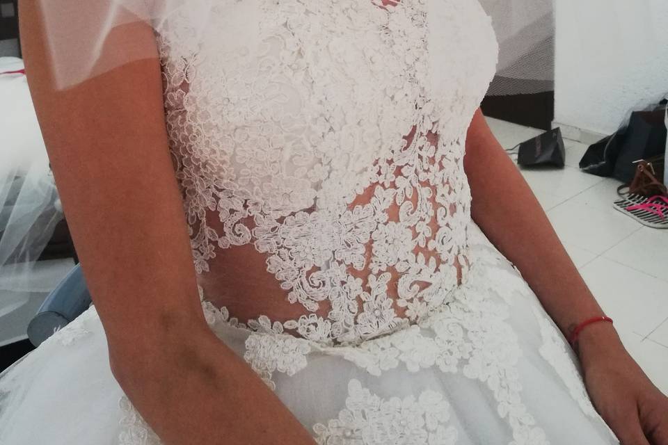 Peinado y maquillaje de novia