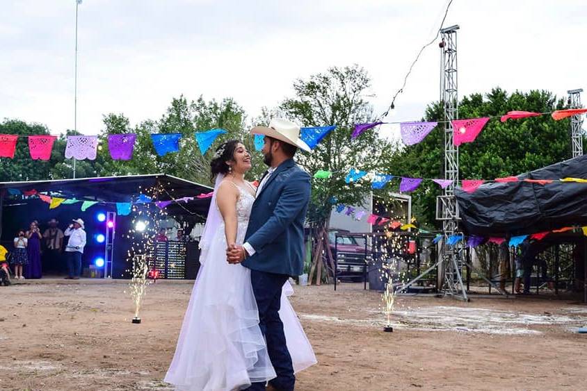 Bailando como recién casados