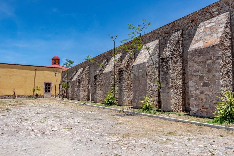 Ex Hacienda El Lobo