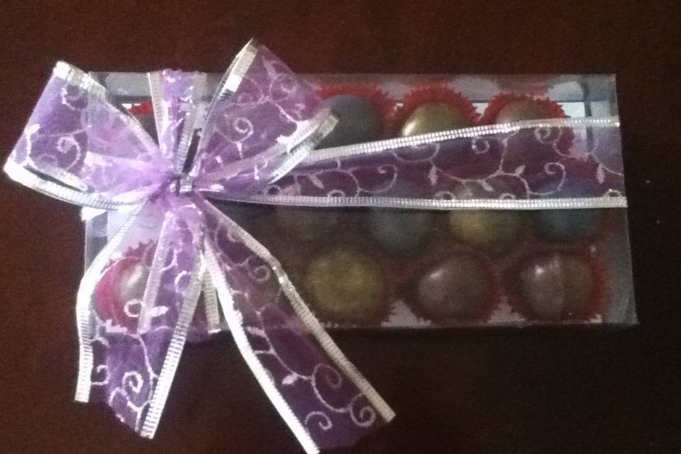 Caja de acetato con chocolates