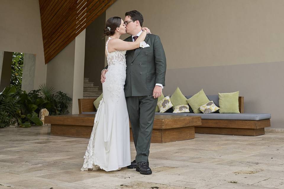 Foto de novios en Piedra Viva