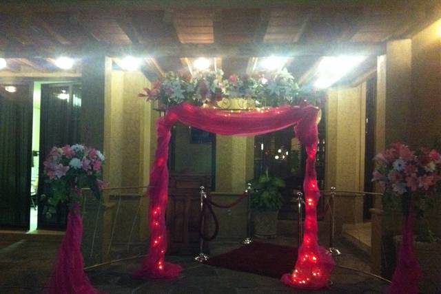 Arco de entrada con luz