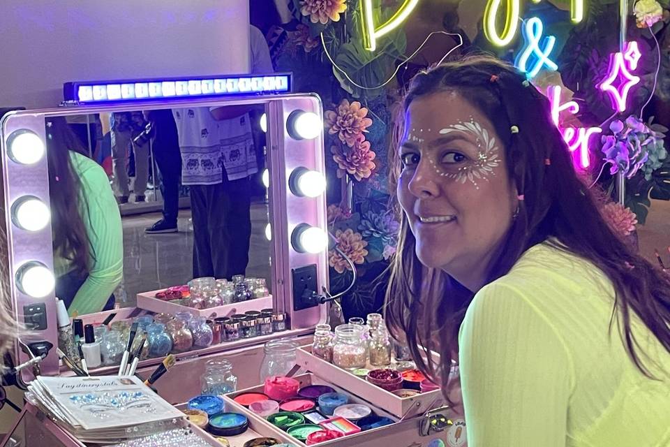 Glitter Bar