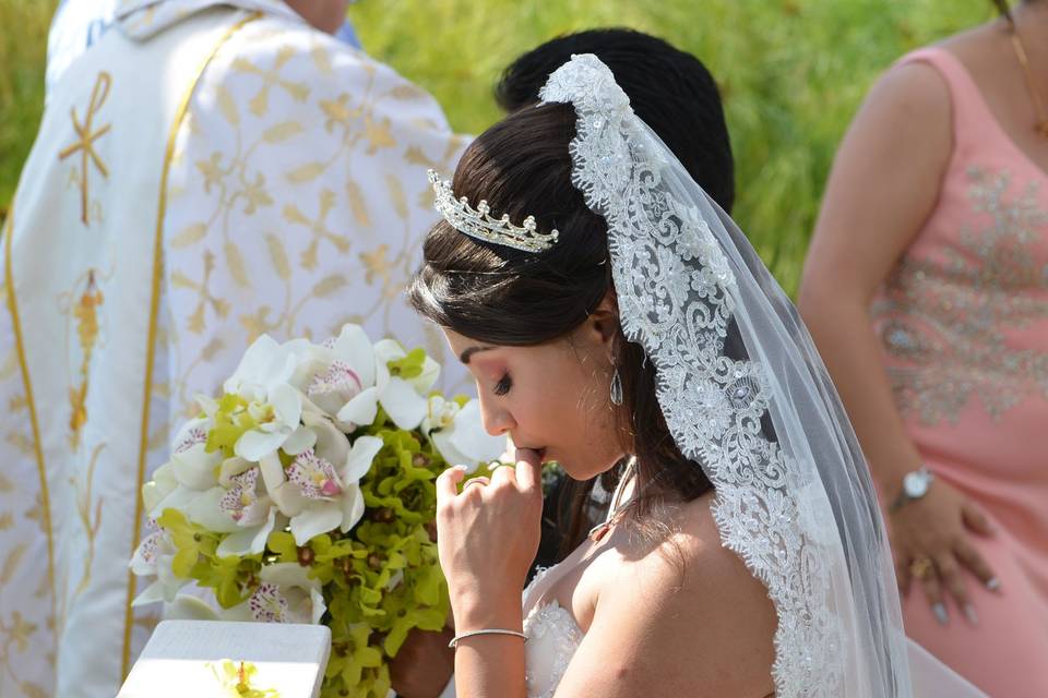 Foto detalle de los novios