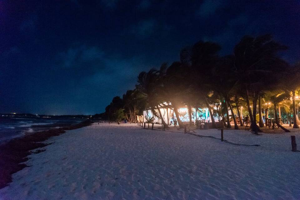 Playa de noche