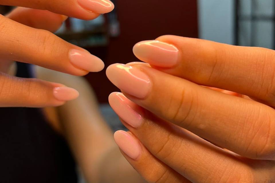 Esmaltado en gel para novia