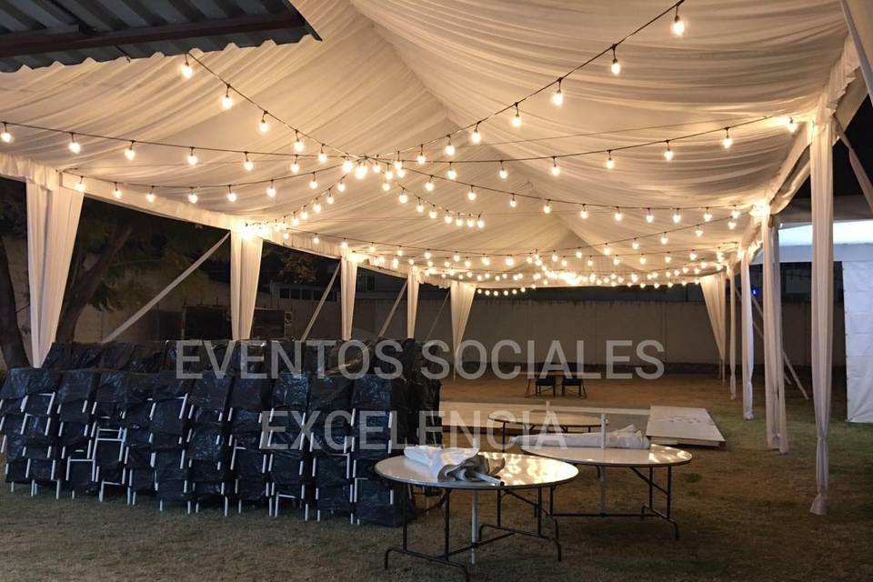Carpa con plafón plisado