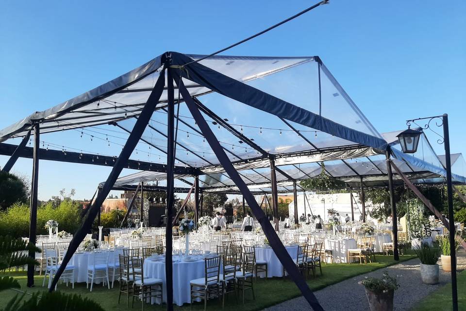 Carpa trasparente con luz