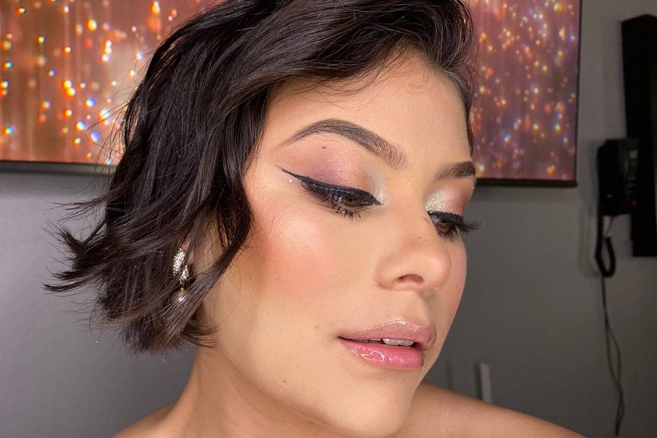 Maquillaje glam novia