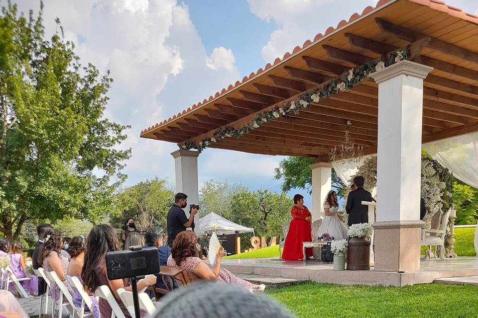 Ceremonia en jardín