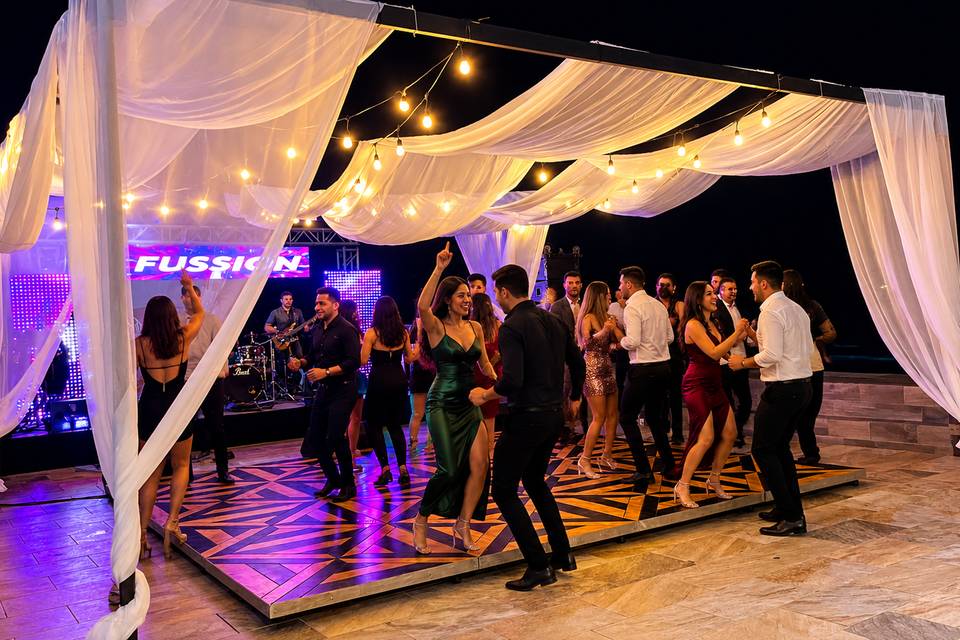 BODA FRENTE AL MAR