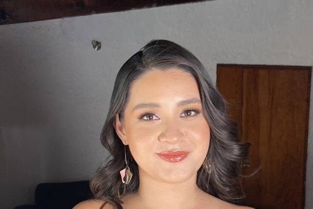 Lizbeth Uribe Makeup Artist