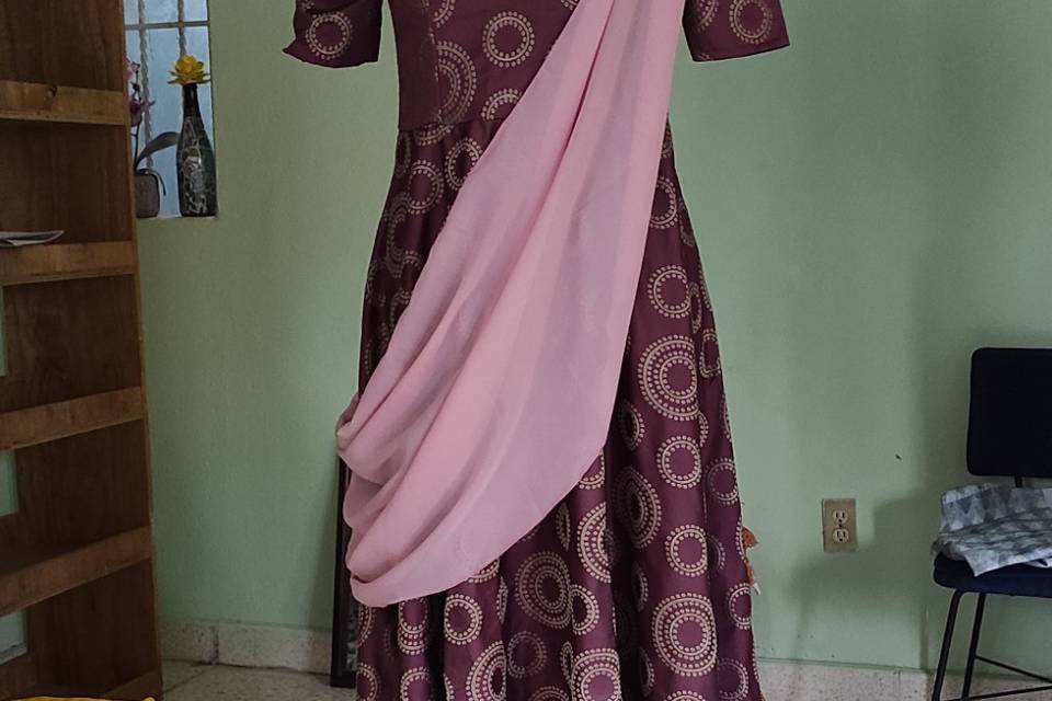 Vestido de dama para temática