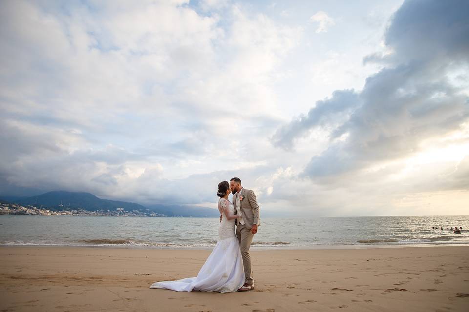 Sesión de novios en playa